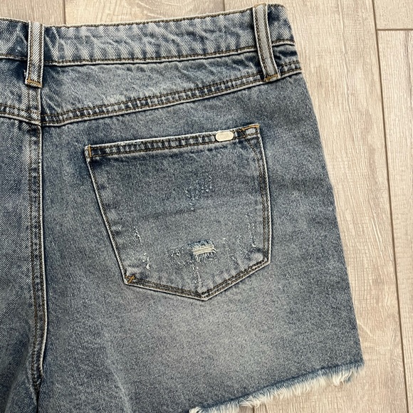 Special A High Rise Medium Washed Distressed Jean Shorts - Picture 11 of 12